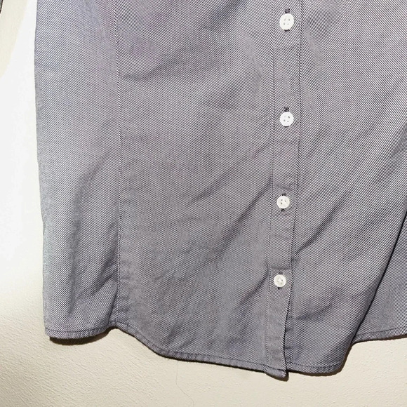 Ann Taylor Factory Gray & White Striped Split Neck Button Down Top 10 Women’s - Picture 5 of 11